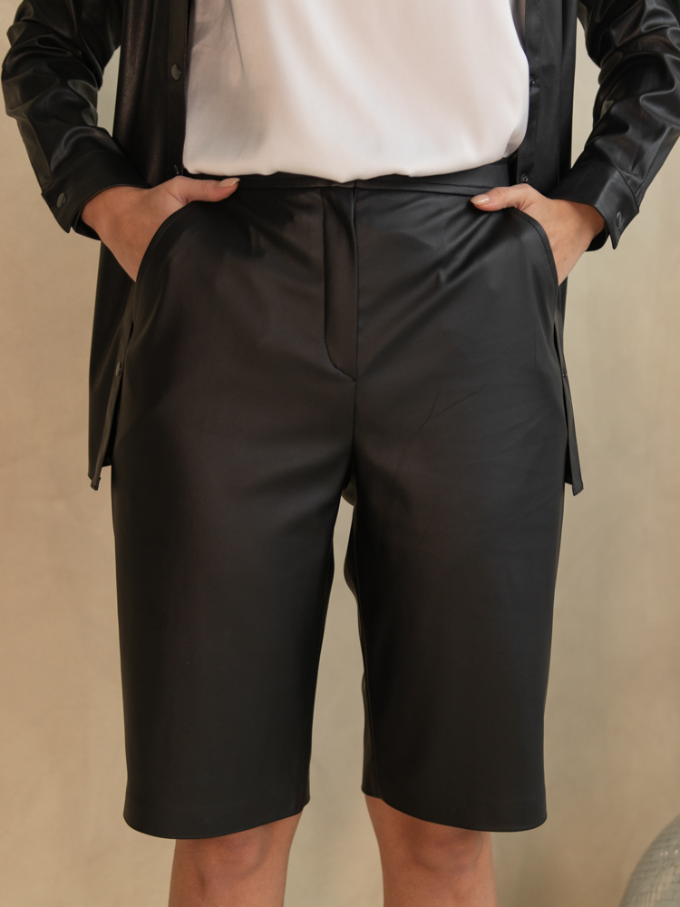 Женская одежда, шорты из экокожи, артикул: 4460-0528, Цвет: черный,  Фабрика Трика, фото №1